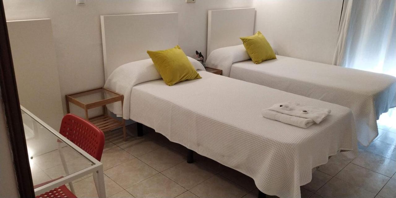 Hostal Abitum Madrid Exteriör bild
