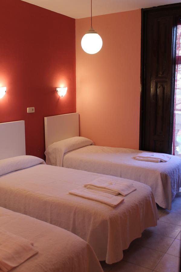 Hostal Abitum Madrid Exteriör bild