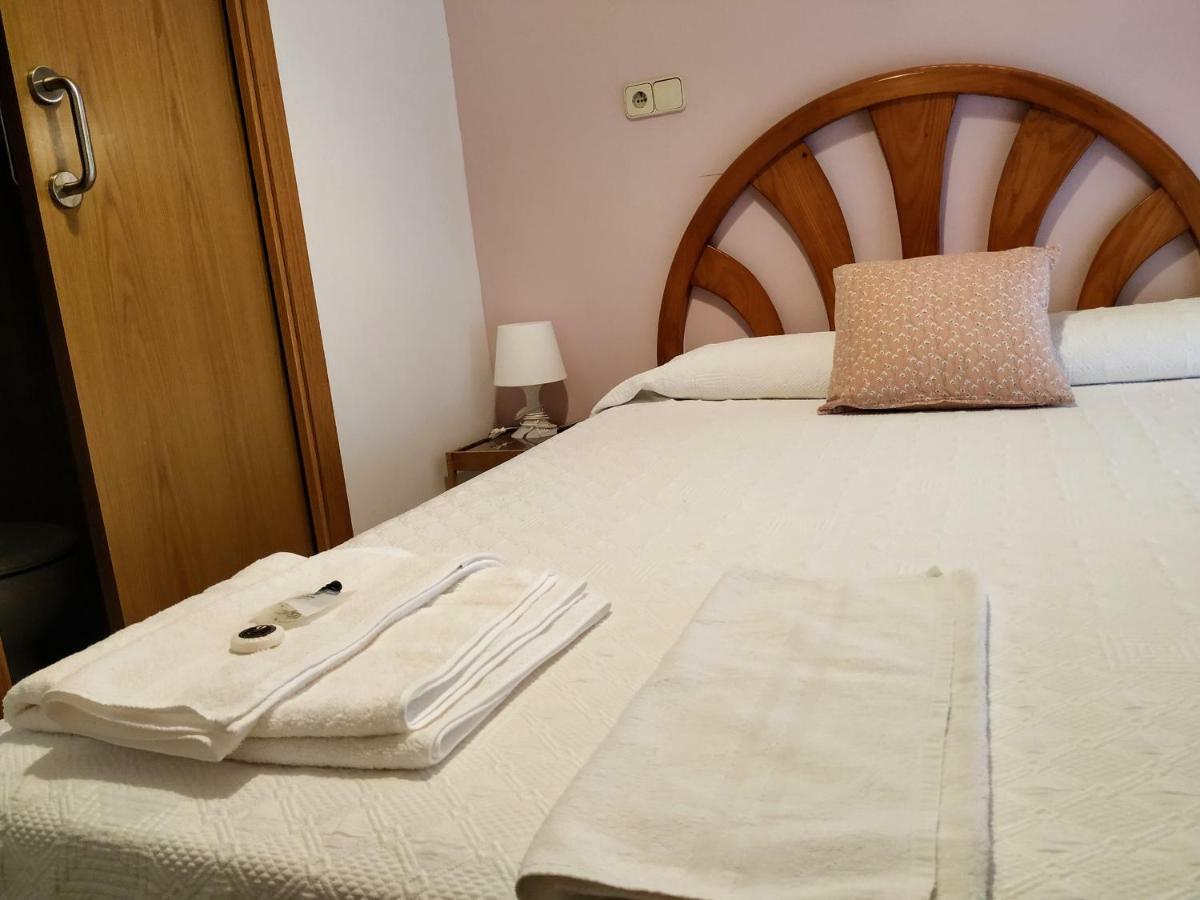 Hostal Abitum Madrid Exteriör bild
